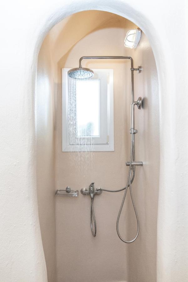 Madalena'S Family Rooms Tinos Exterior foto